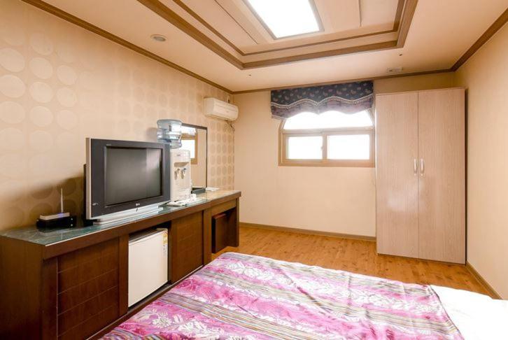 Hongcheon Resortel エクステリア 写真