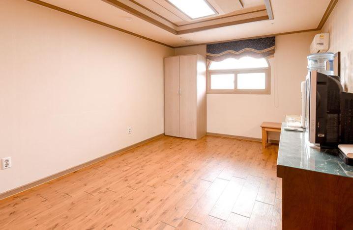 Hongcheon Resortel エクステリア 写真