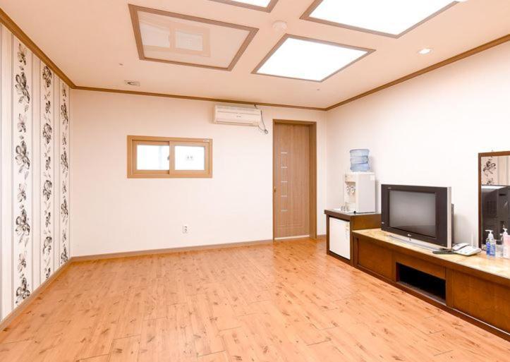 Hongcheon Resortel エクステリア 写真