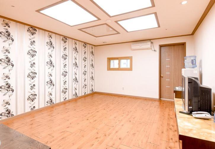 Hongcheon Resortel エクステリア 写真